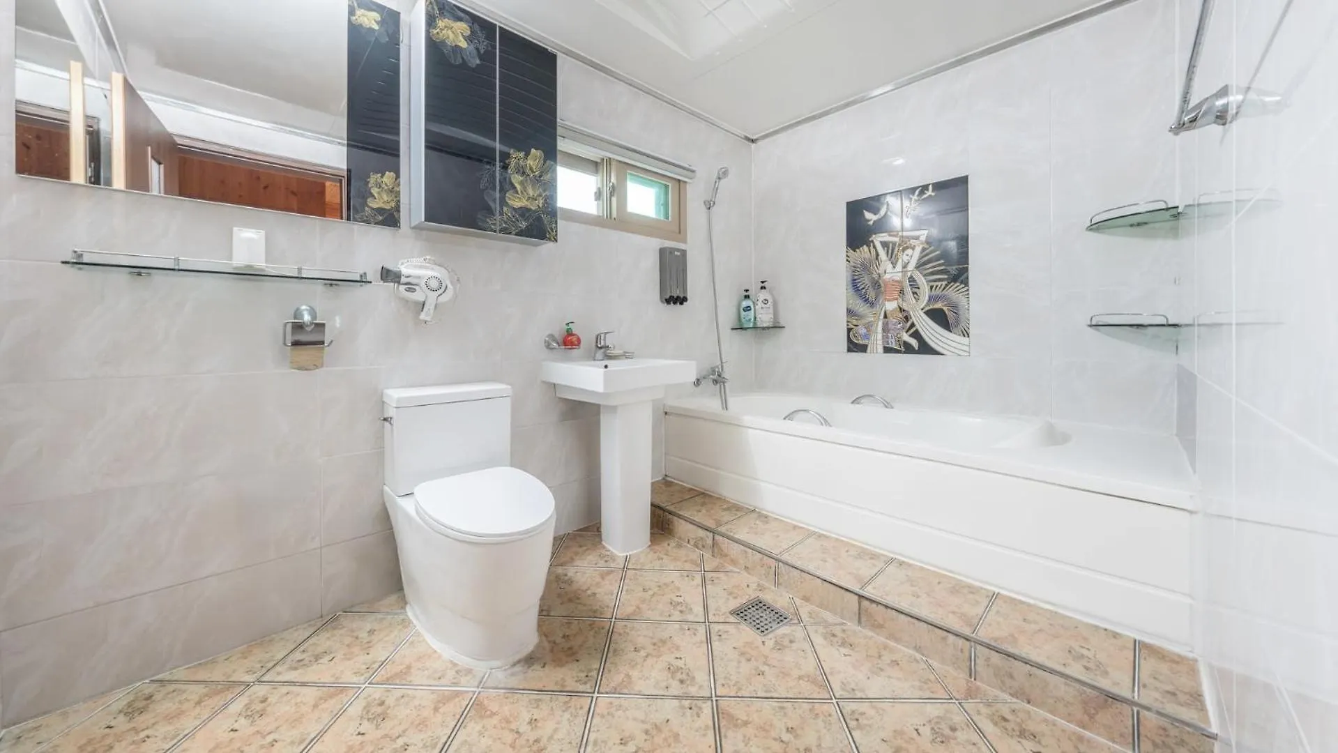 Ganghwa Gichayeohaeng Pension Incheon 0*,