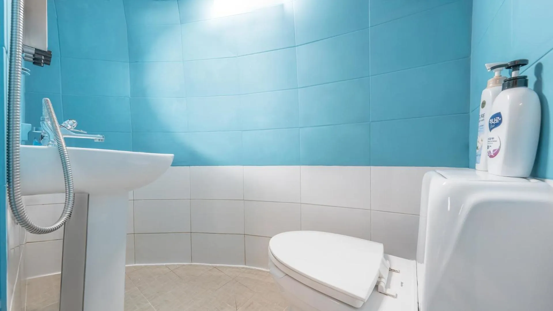 Ganghwa Gichayeohaeng Pension Incheon 0*,  Korsel