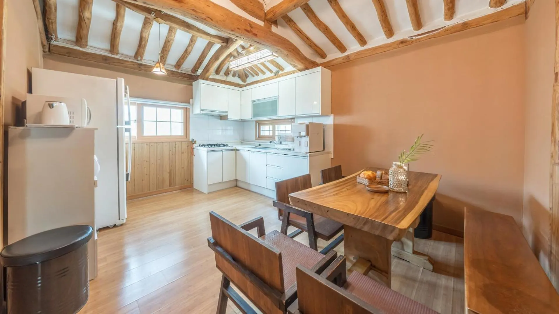 Ganghwa Gichayeohaeng Pension Incheon